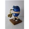 Image 2 : Blue M&M Playing Sax Figurine