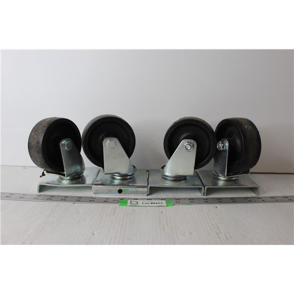 (4) Wheels on Castors