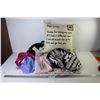 Image 1 : Padded Carry Bag - Dear Mom Cushion - Curtains - Shower Curtain - Misc. Items