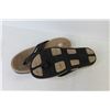 Image 3 : Canadiana Rubber Boots (size 5) - Birkenstock Sandals (size 37) - Accue-Reflex Sandals (size 40)