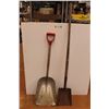 Image 1 : *(2) Shovels