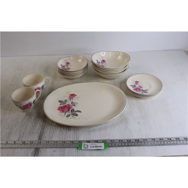 19-Piece The Johnson Bros Dish Set