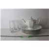 Image 1 : Dinner Plates, Tea Pot and Glasses