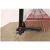 Image 2 : ** Metal Rake - Dandelion Puller - Hand Grass Cutter