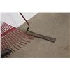 Image 3 : ** Metal Rake - Dandelion Puller - Hand Grass Cutter