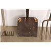 Image 3 : ** Rake - Shovel - Pitch Fork