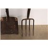 Image 4 : ** Rake - Shovel - Pitch Fork