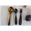 Image 2 : (3) Handmade Utensils, Small Eiffel Tower Decoration, Crystal Bell, Misc.