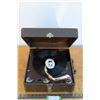 Image 1 : ** Small Suitcase-Style Record Player - Untested
