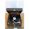 Image 1 : ** Small Suitcase-Style Record Player - Untested