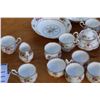 Image 2 : ** 20-Piece Royal Albert Bone China "Petit Point China" Dish Set