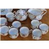 Image 5 : ** 20-Piece Royal Albert Bone China "Petit Point China" Dish Set
