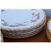 Image 5 : ** 40-Piece Royal Albert Bone China "Dimity Rose" Dish Set