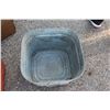 Image 2 : ** Galvanized Tub, Gas Can