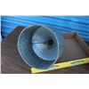 Image 5 : ** Automatic Control Flood Light Kit, Funnels