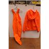 Image 4 : *Neon Orange Ski Pants and Sweater - Sizes XL and L