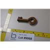 Image 1 : CPR Lock Key