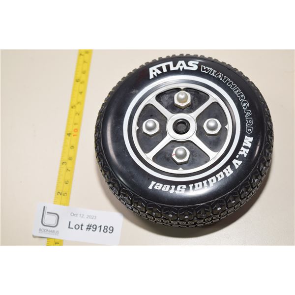 Working Esso/Atlas Tire Radio