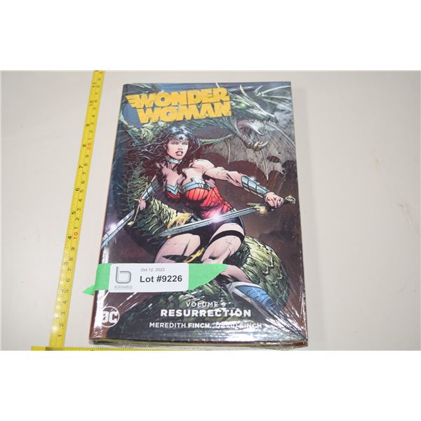 NOS Wonderwoman Hardcover Comic Book