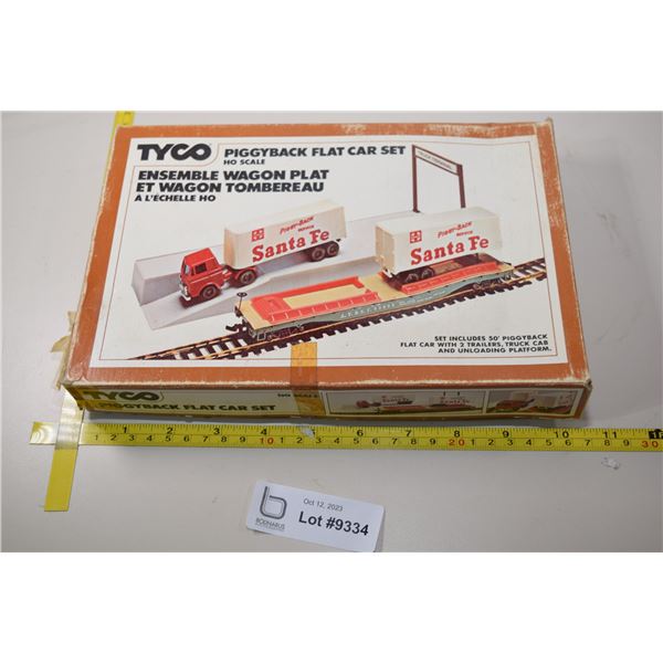 HO Scale Railway Toy (NIB)