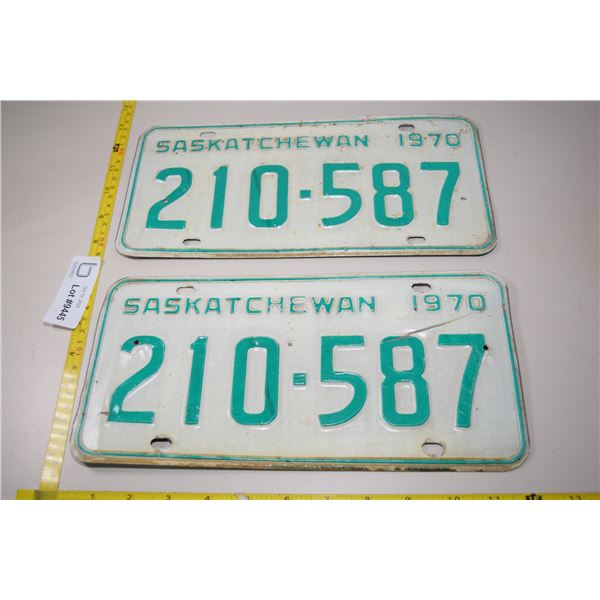 1970 Sask Matched Set License Plates