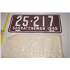 Image 2 : 1949 Matched Set Sask License Plates