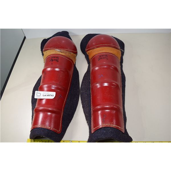 Spalding MW45 Shin Guards