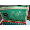 Image 2 : Vintage Tudor Tru-Action Electric Football Game w/ Original Box