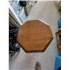 Image 2 : HEXAGON SOLID WOOD MAPLE SM. TABLE