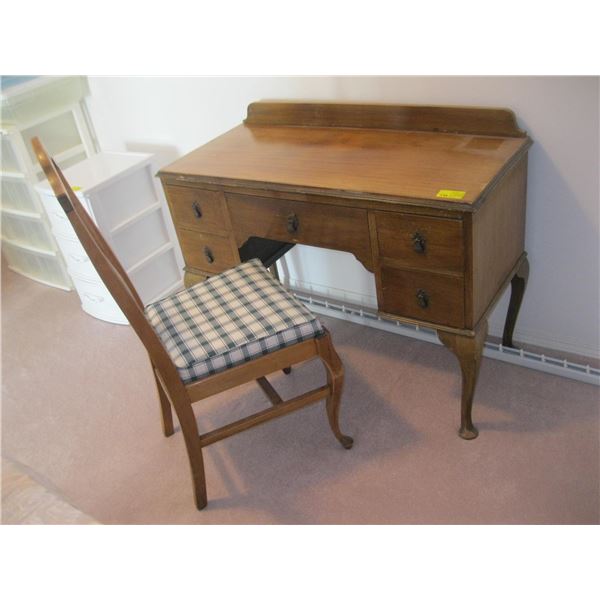 ANTIQUE 5 DRAWER VANITY DRESSER & MATCHING CHAIR