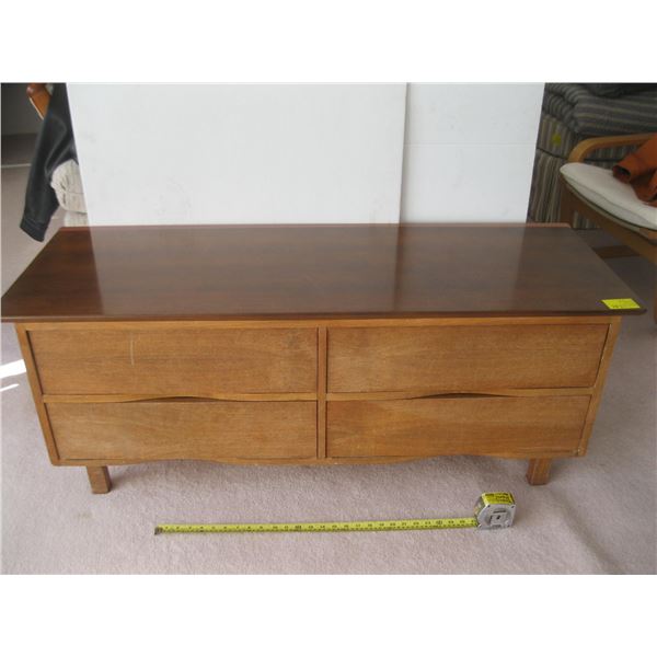 LOW 4 DRAWER CHEST