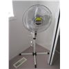 Image 1 : 3 SPEED FLOOR FAN