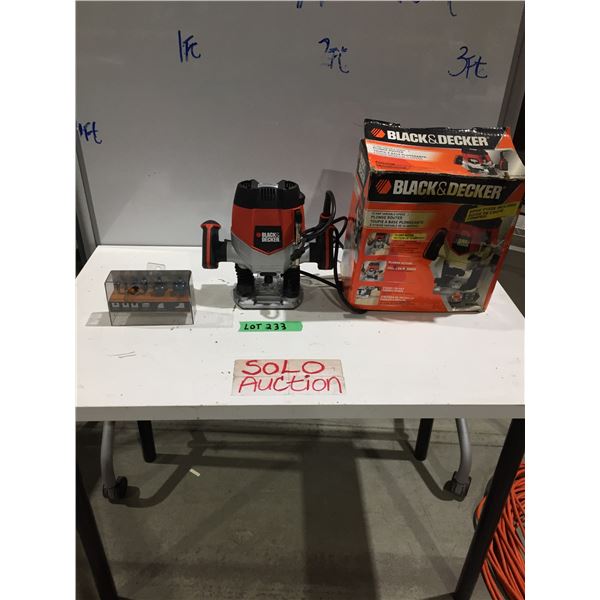 Black & Decker 10amp variable speed plunge router
