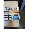 Image 2 : 2 INSIGNIA 33 INCH TO 46 INCH TV WALL MOUNTS TILTING AND FIXED