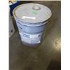 Image 2 : 2 PAILS OF ACRYLIC MORTER AND SOLVENT