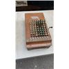 Image 8 : 2 FELT AND TARRANT ADDING MACHINES