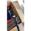 Image 3 : NEW SQUARE SCRUB DOODLE SKATE WITH HANDLE