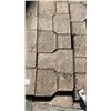 Image 2 : PALLET LOT OF PAVING STONE