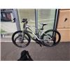 Image 1 : GIANT BIKE