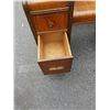 Image 8 : VINTAGE VANITY DESK WITH TRIFOLD MIRROR