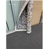 Image 3 : 79" WIDE AREA CARPET