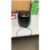 Image 3 : BELLA PRO SERIES TOUCHSCREEN 4QT AIR FRYER TESTED AND WORKING - RETAIL $179