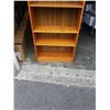 Image 2 : 6FT BOOKSHELF