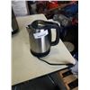 Image 1 : INSIGNIA 1.7L STAINLESS KETTLE TESTED AND WORKING - RETAIL $49