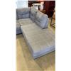 Image 2 : ASHLEY FURNITURE 2 PIECE SECTIONAL COUCH