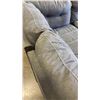 Image 8 : ASHLEY FURNITURE 2 PIECE SECTIONAL COUCH