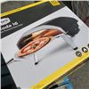 Image 2 : OONI KODA 16 GAS PIZZA OVEN NEW OPEN BOX NEVER USED, HEATS TO 500 DEGREES CELCIUS/932 DEGREES FARENH