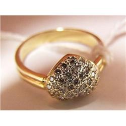 Lady's Heartshaped Diamond Ring with many Diamonds