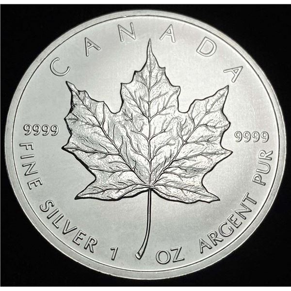 2012 Canada $5 Maple Leaf 1 ozt .9999 Silver
