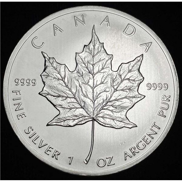 2013 Canada $5 Maple Leaf 1 ozt .9999 Silver